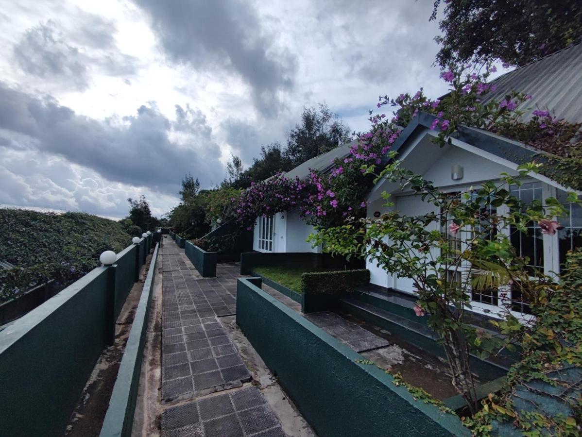 Munnar Tea Hills Resort - Mthr Екстериор снимка